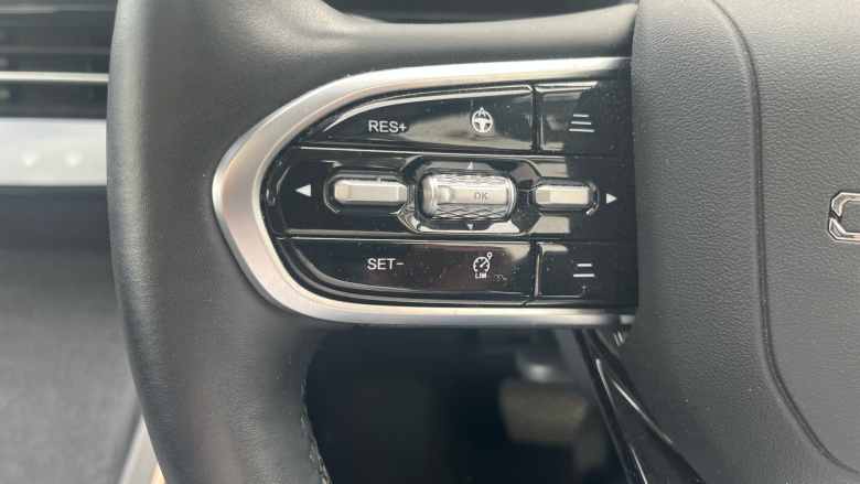 Omoda 5 1.6 TGDI Noble 5dr 7DCT Petrol Estate